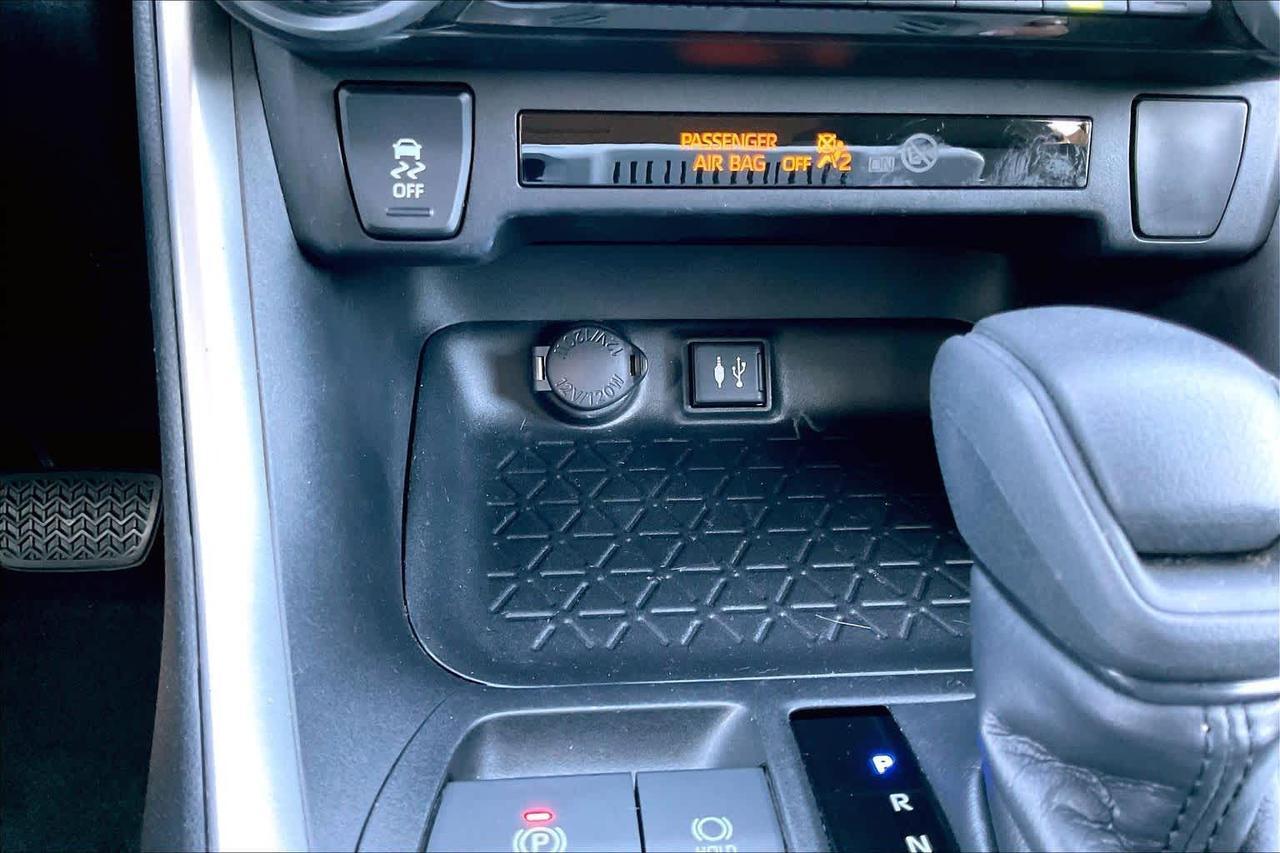 2019 Toyota RAV4 LE Roseville CA