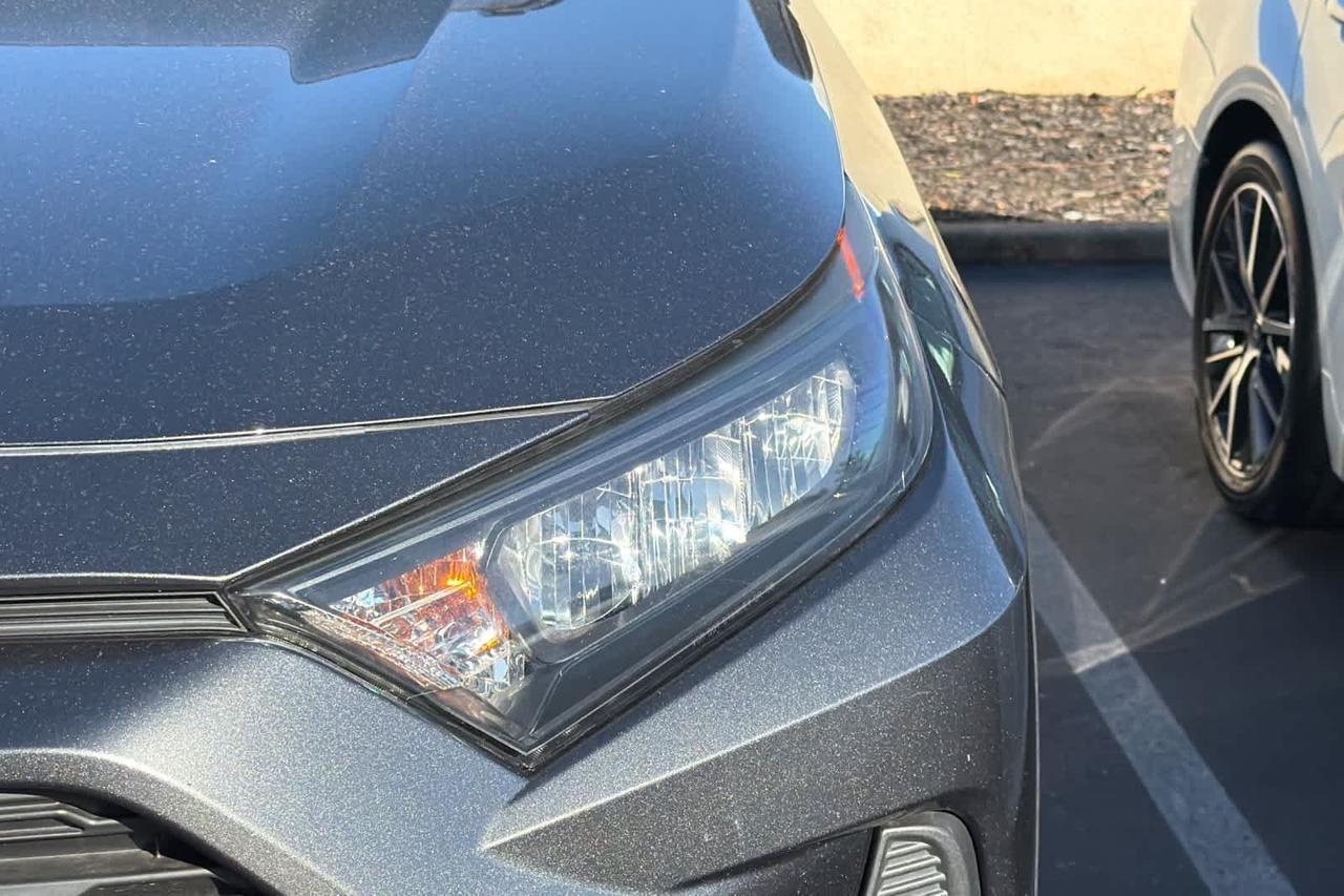 2019 Toyota RAV4 LE Roseville CA
