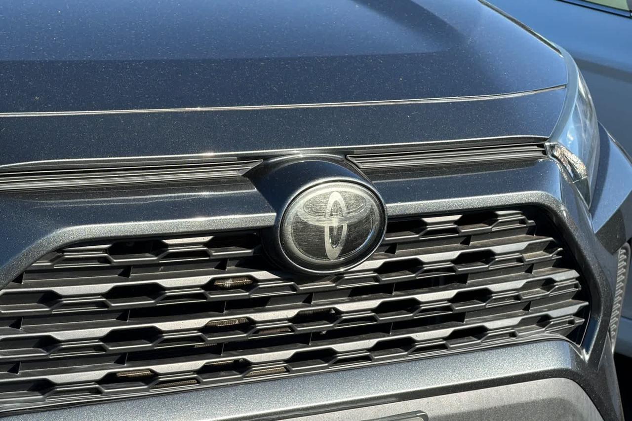 2019 Toyota RAV4 LE Roseville CA