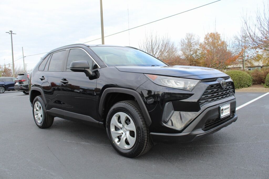 2019 Toyota RAV4 LE