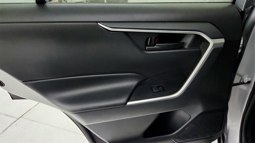 2019 Toyota RAV4 LE Laurel MD