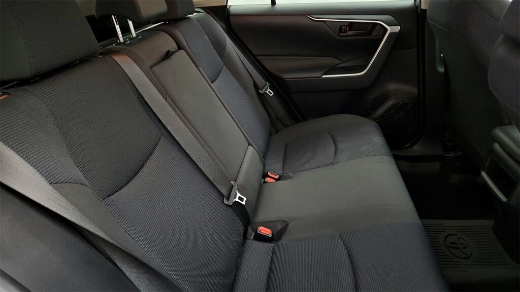 2019 Toyota RAV4 LE Laurel MD