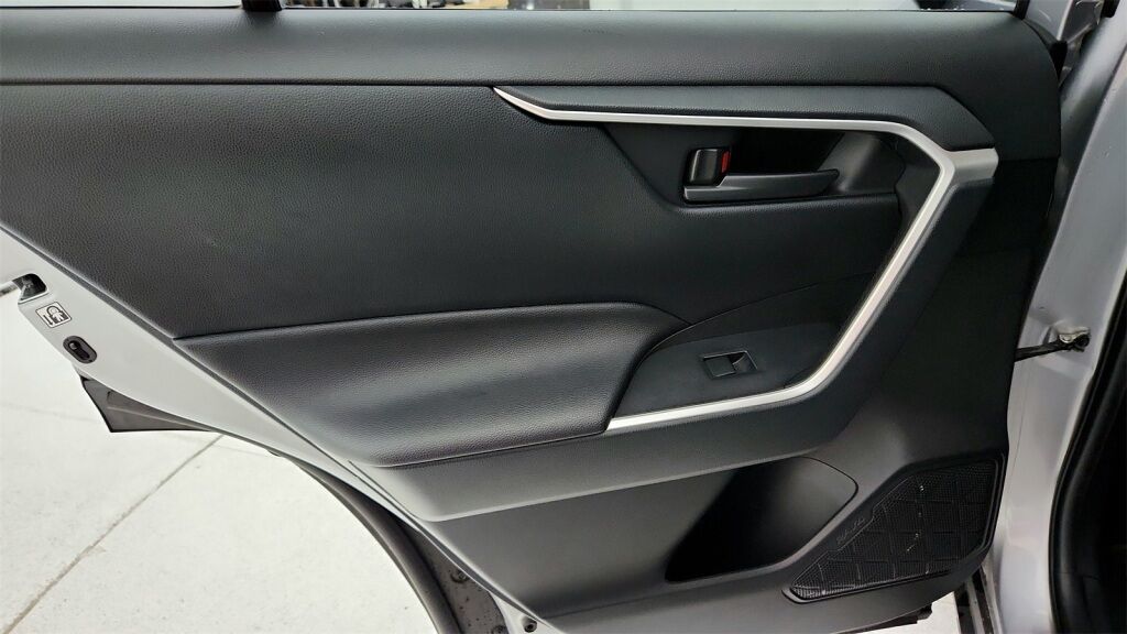 2019 Toyota RAV4 LE Laurel MD