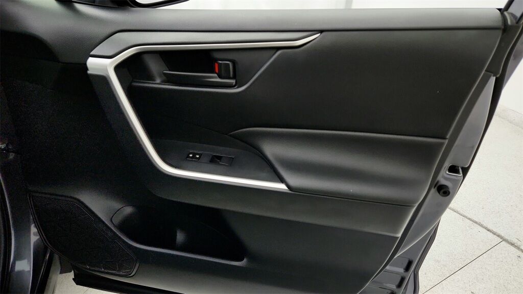 2019 Toyota RAV4 LE Laurel MD