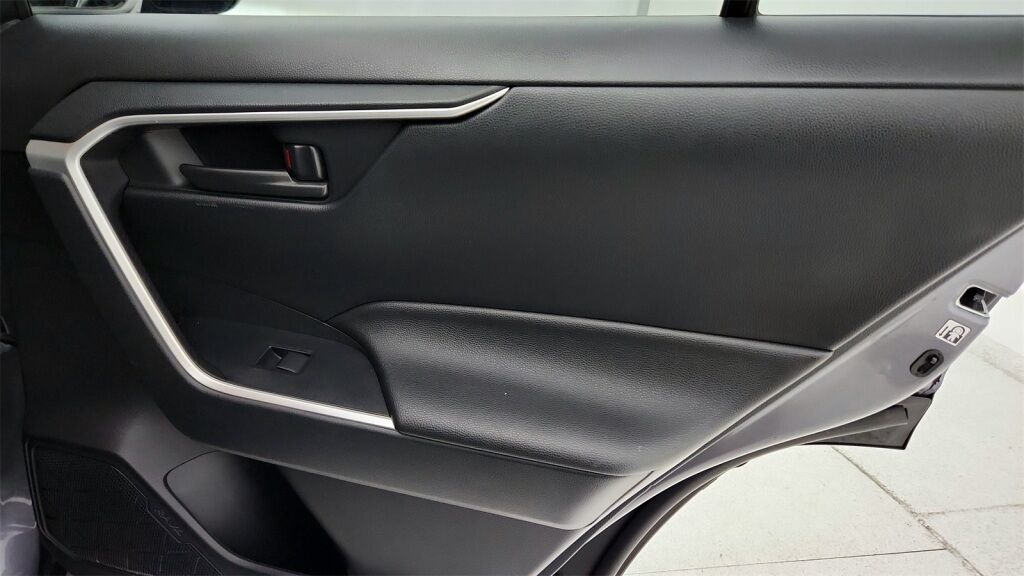 2019 Toyota RAV4 LE Laurel MD