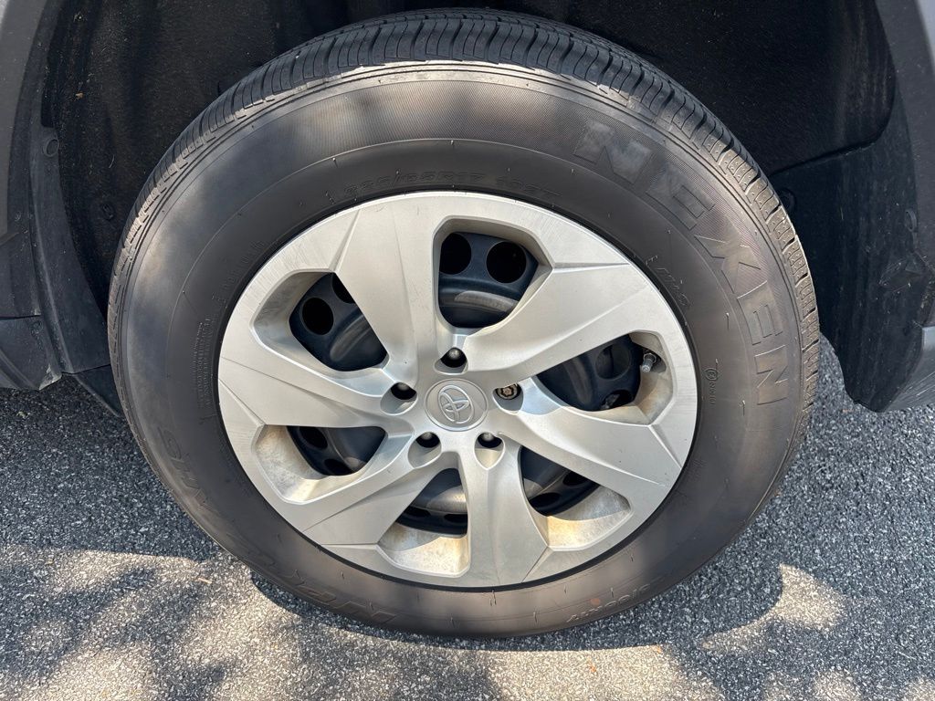2019 Toyota RAV4 LE Cockeysville MD