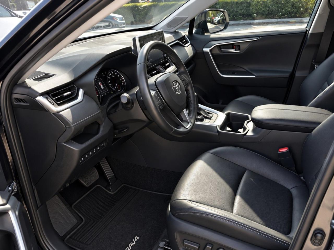2019 Toyota RAV4 Limited COMING SOON Toronto ON