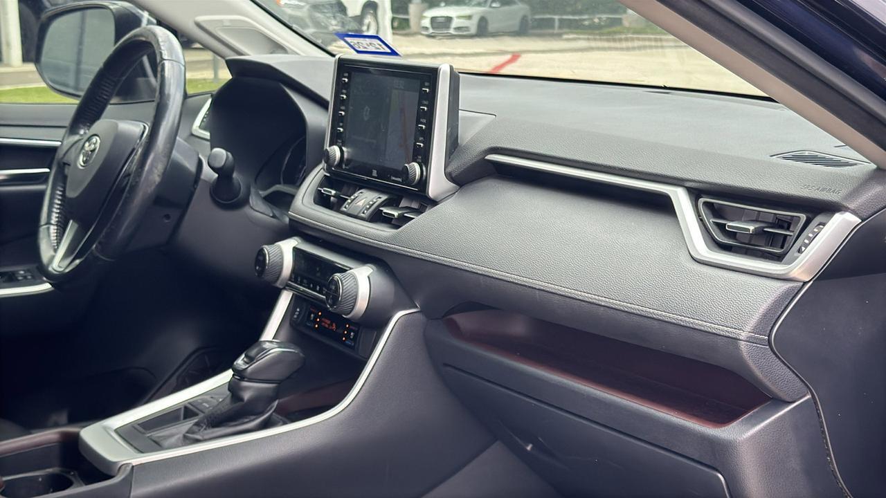 2019 Toyota RAV4 Limited  Selma TX