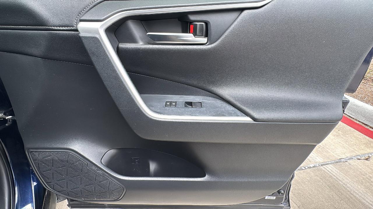 2019 Toyota RAV4 Limited  Selma TX