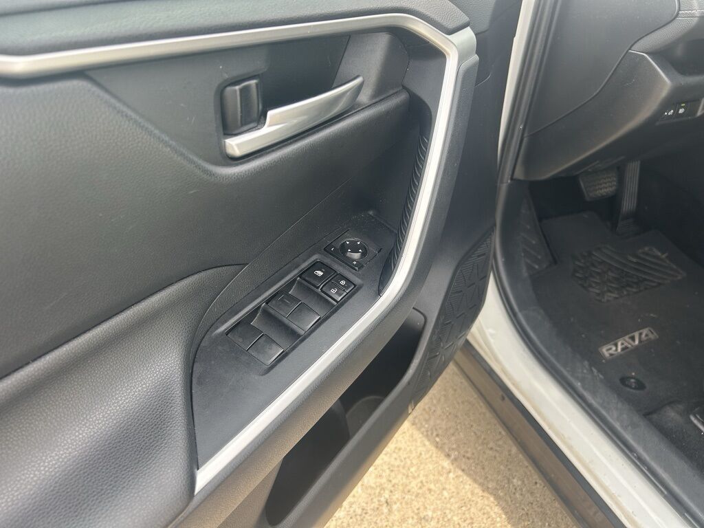 2019 Toyota RAV4 XLE Crestwood KY