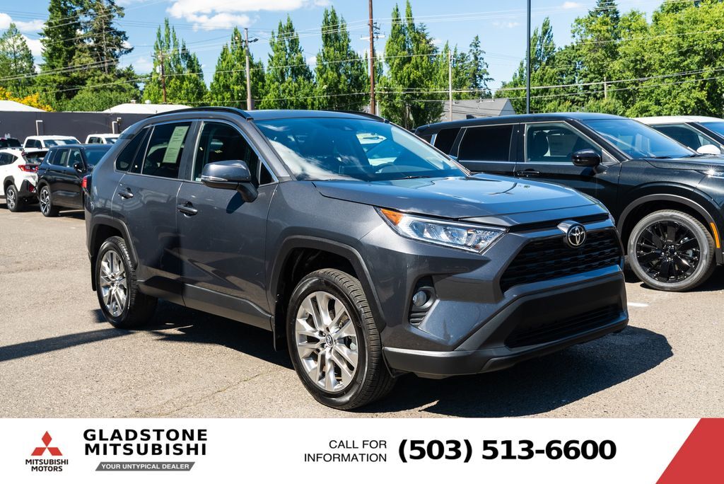 2019 Toyota RAV4 XLE Premium