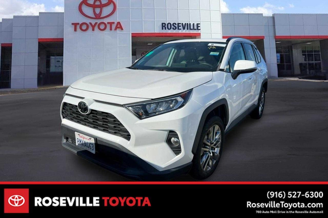 2019 Toyota RAV4 XLE Premium