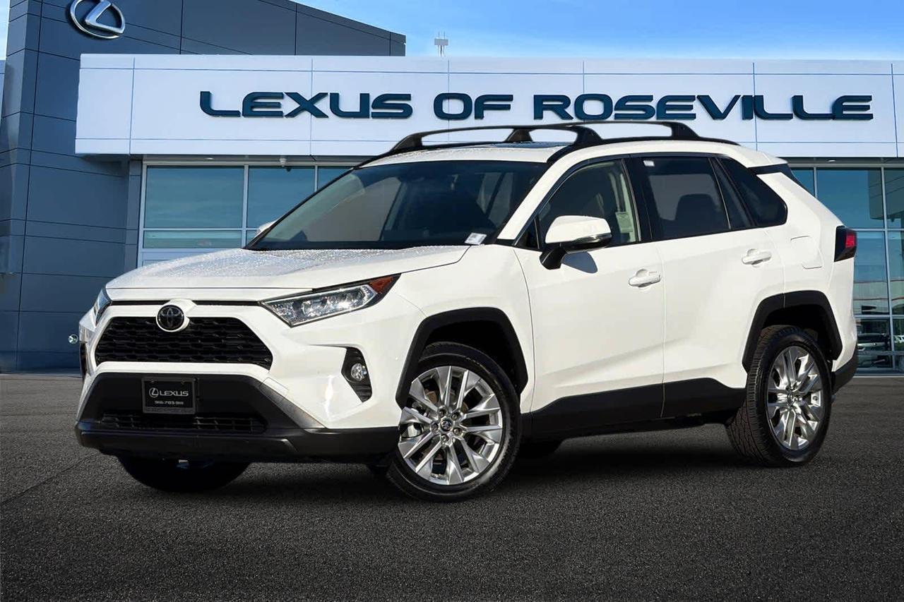 2019 Toyota RAV4 XLE Premium