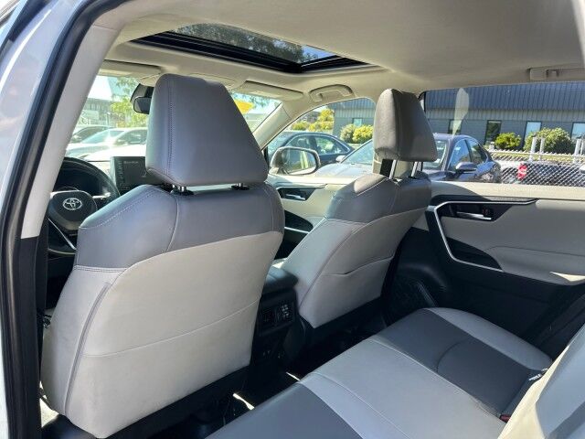 2019 Toyota RAV4 XLE Premium Worcester MA
