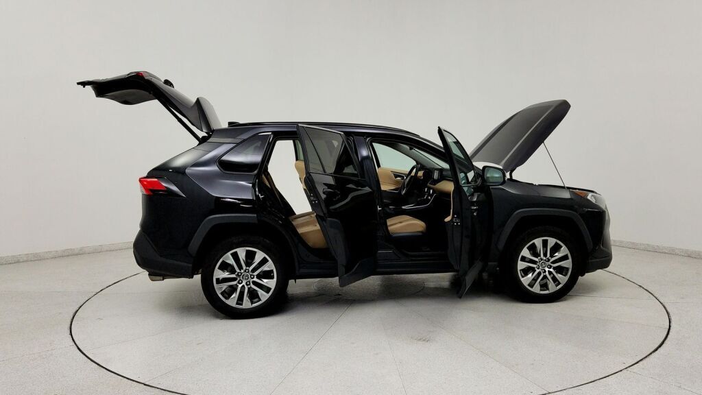 2019 Toyota RAV4 XLE Premium Laurel MD