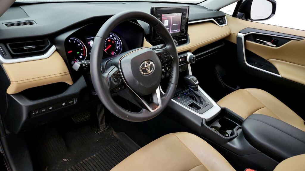 2019 Toyota RAV4 XLE Premium Laurel MD