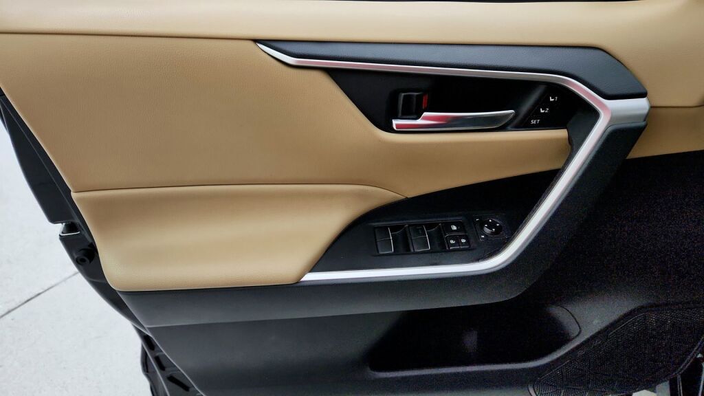 2019 Toyota RAV4 XLE Premium Laurel MD