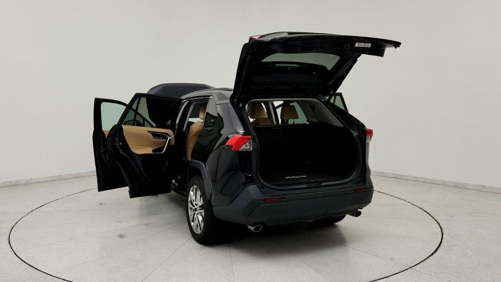 2019 Toyota RAV4 XLE Premium Laurel MD