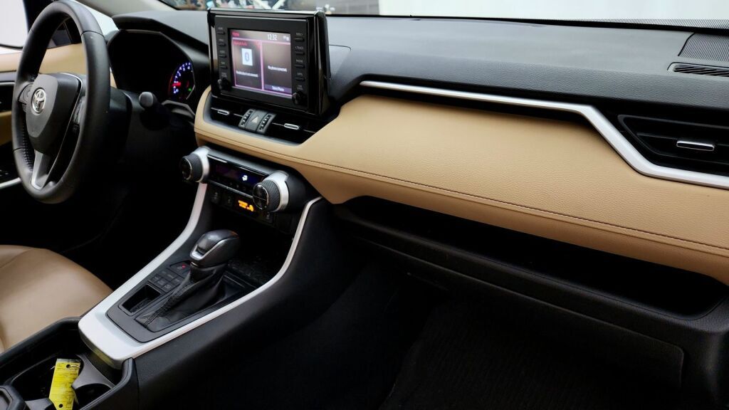 2019 Toyota RAV4 XLE Premium Laurel MD