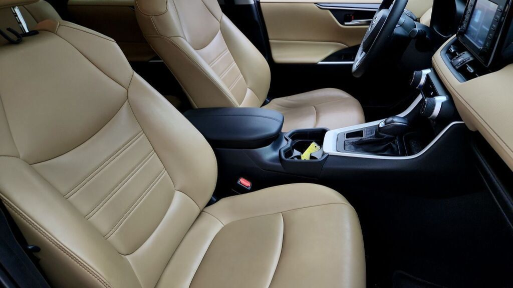 2019 Toyota RAV4 XLE Premium Laurel MD