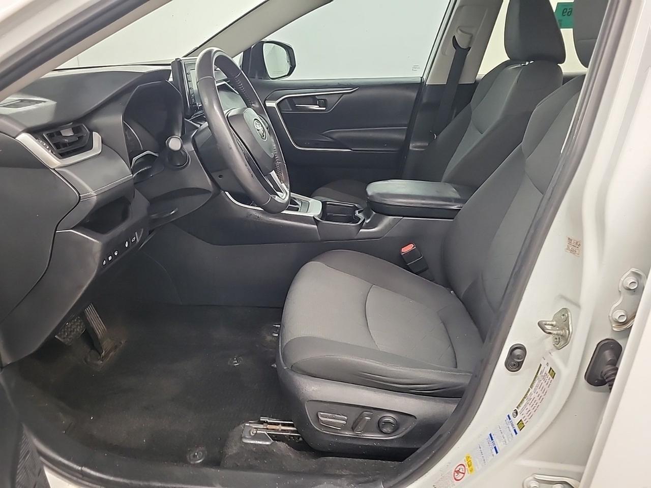 2019 Toyota RAV4 XLE SUNROOF B.CAM AWD PWRSEATS NOACCIDENT Toronto ON