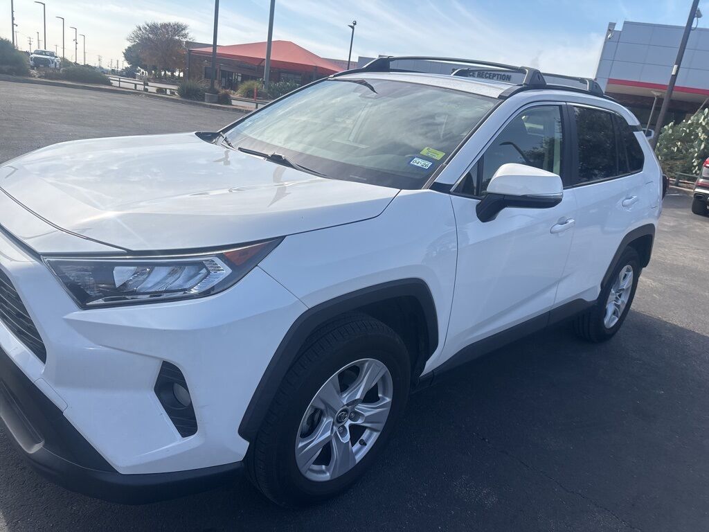 2019 Toyota RAV4 XLE