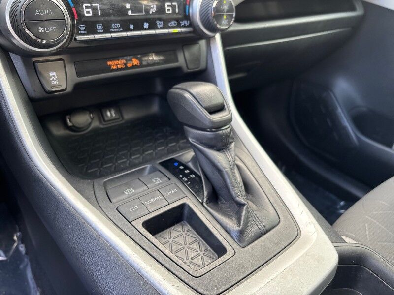 2019 Toyota RAV4 XLE w/SUNROOF Seffner FL