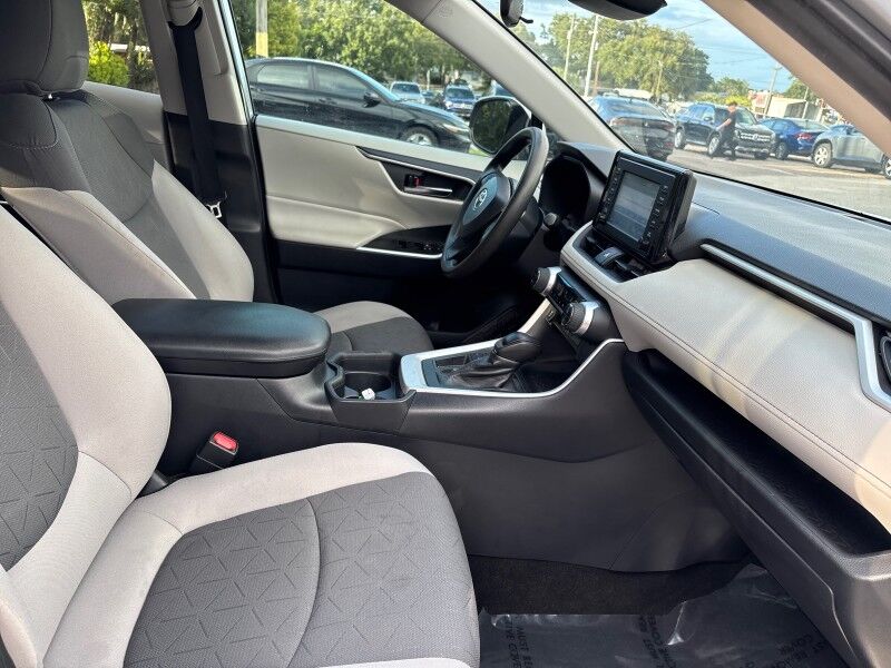 2019 Toyota RAV4 XLE w/SUNROOF Seffner FL