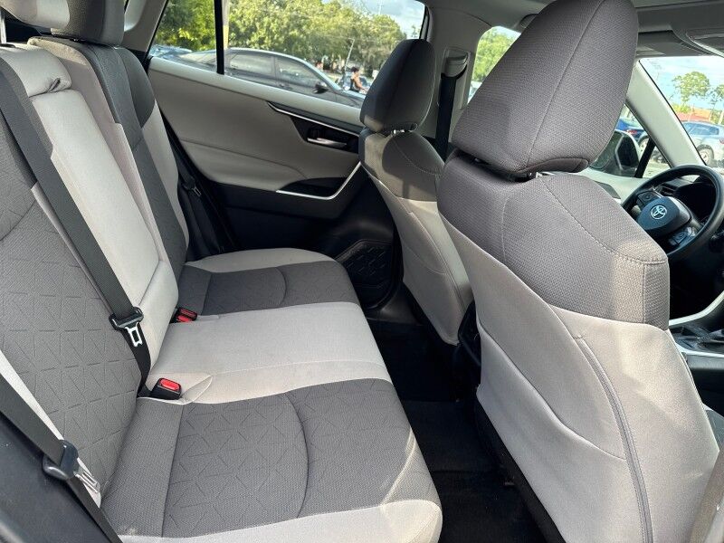 2019 Toyota RAV4 XLE w/SUNROOF Seffner FL