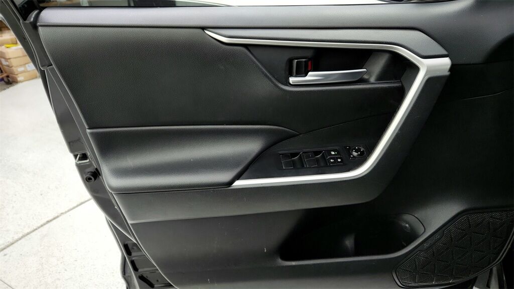 2019 Toyota RAV4 XLE Laurel MD