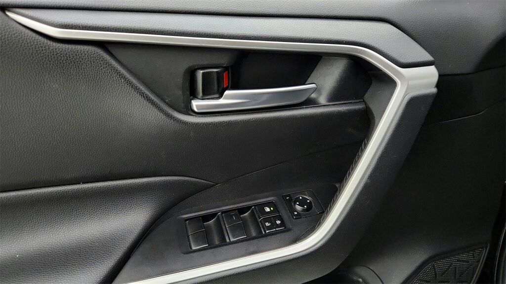 2019 Toyota RAV4 XLE Laurel MD