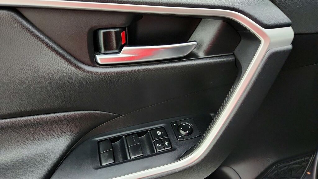 2019 Toyota RAV4 XLE Laurel MD