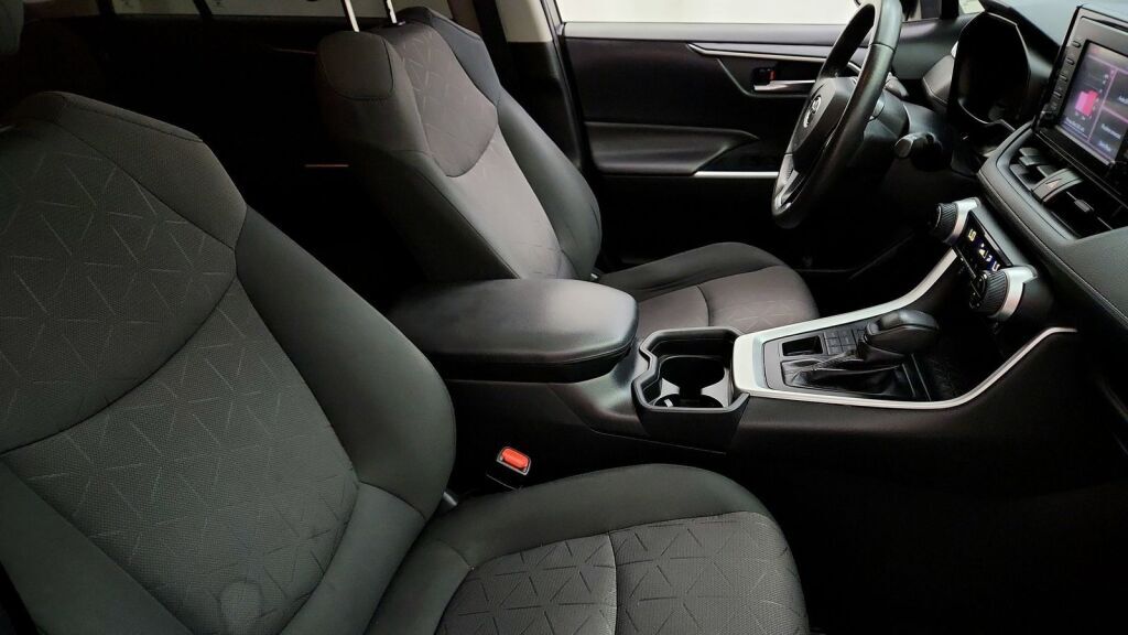 2019 Toyota RAV4 XLE Laurel MD