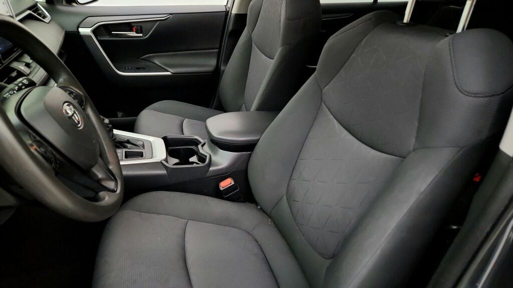 2019 Toyota RAV4 XLE Laurel MD