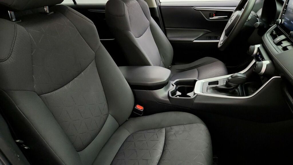 2019 Toyota RAV4 XLE Laurel MD