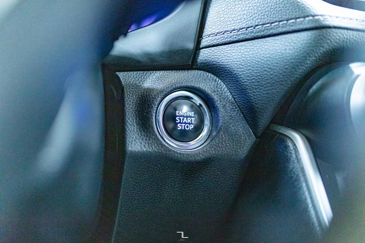 2019 Toyota Rav4 AWD XLE Leather Roof BCam Red Deer AB