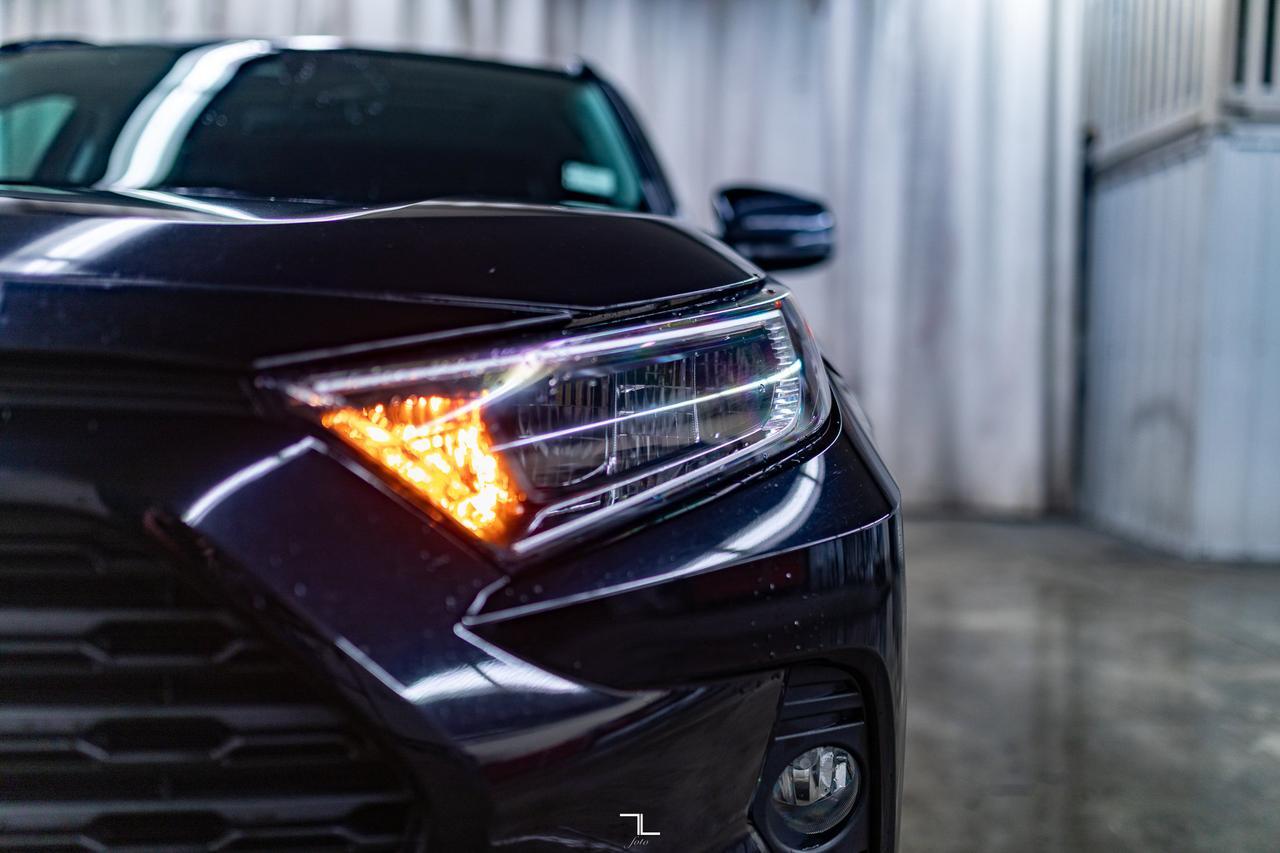 2019 Toyota Rav4 AWD XLE Leather Roof BCam Red Deer AB