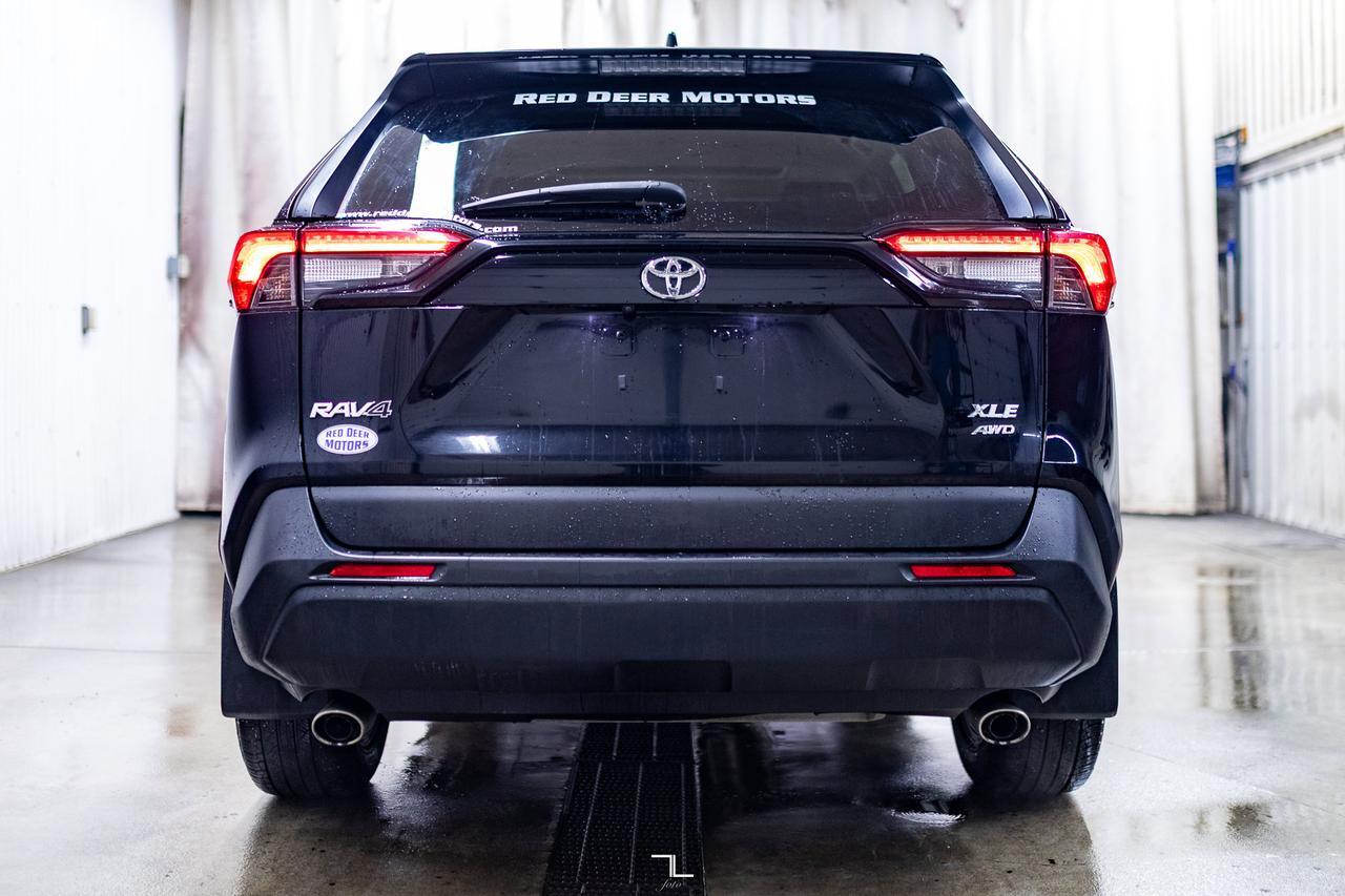 2019 Toyota Rav4 AWD XLE Leather Roof BCam Red Deer AB