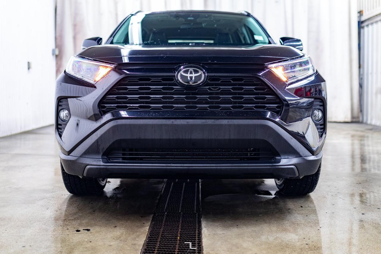 2019 Toyota Rav4 AWD XLE Leather Roof BCam Red Deer AB