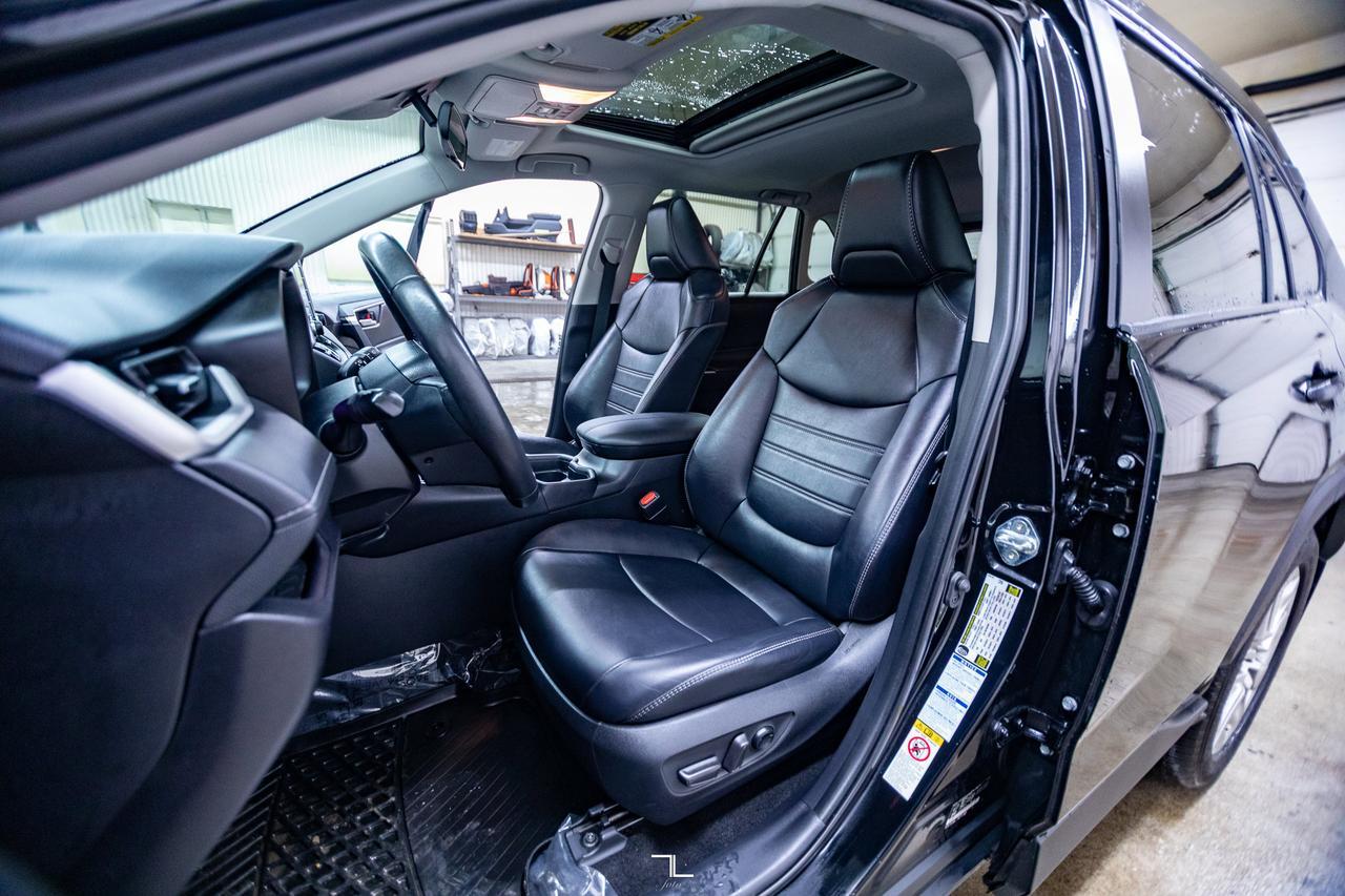 2019 Toyota Rav4 AWD XLE Leather Roof BCam Red Deer AB