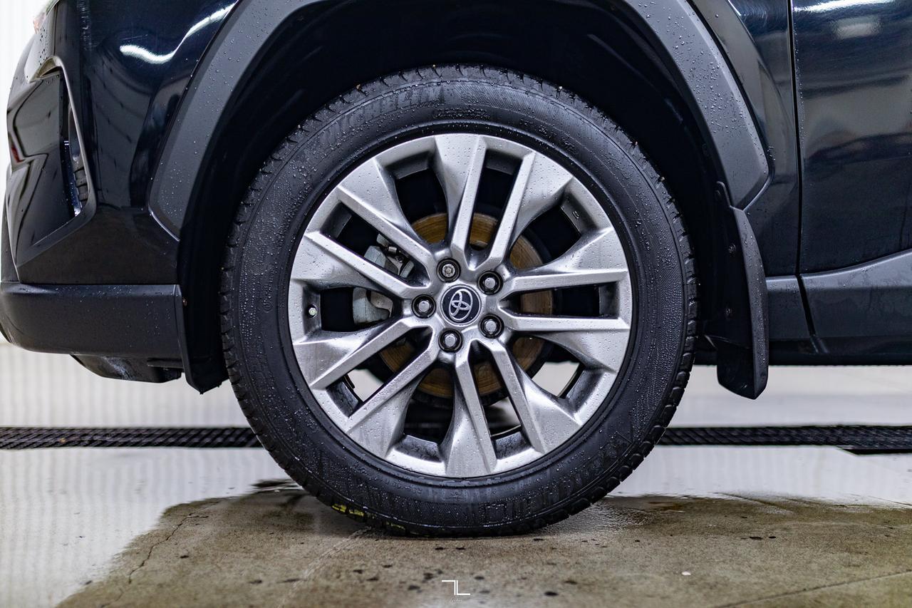 2019 Toyota Rav4 AWD XLE Leather Roof BCam Red Deer AB