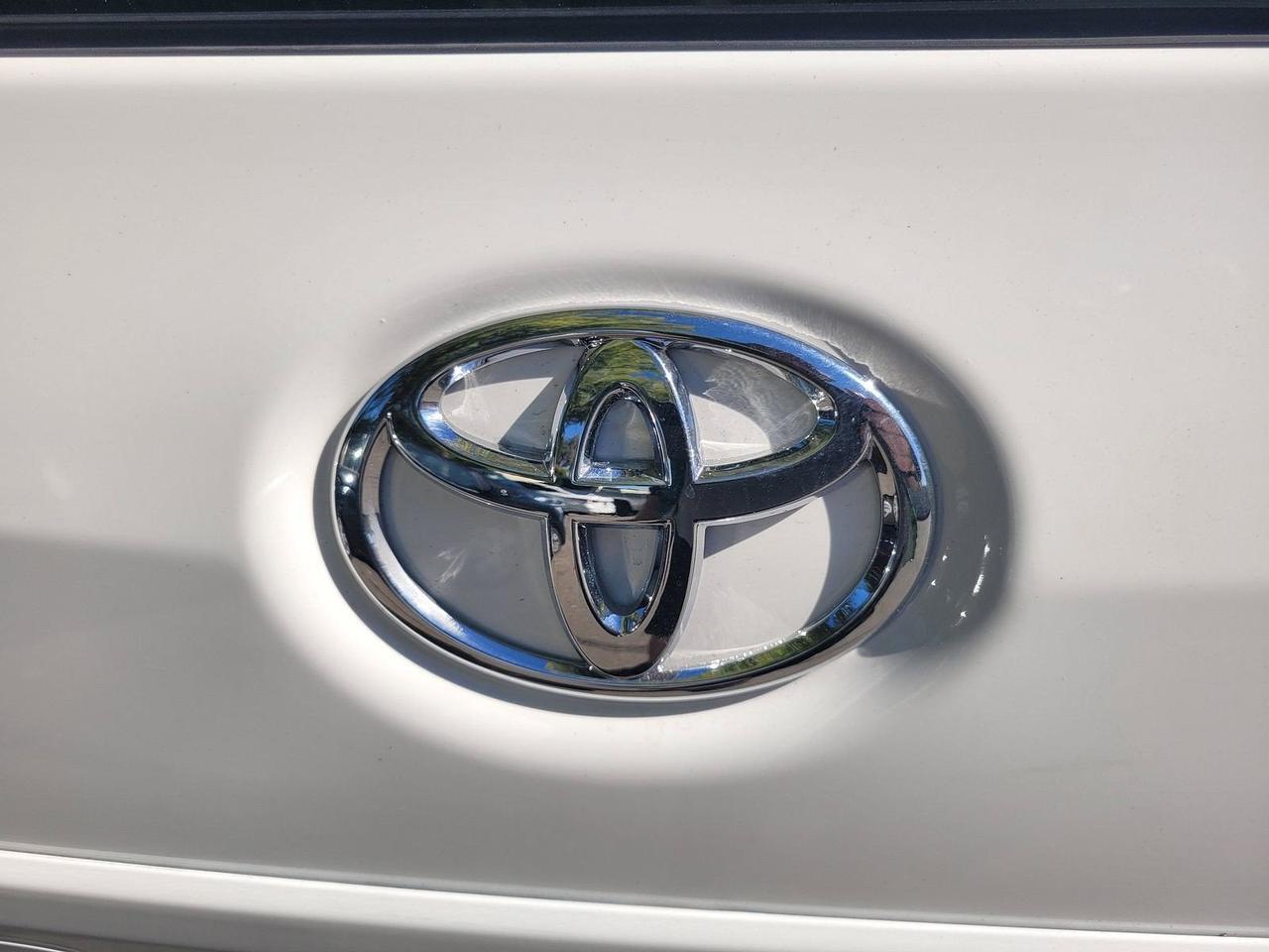 2019 Toyota SIENNA SE PREMIUM Roseville CA