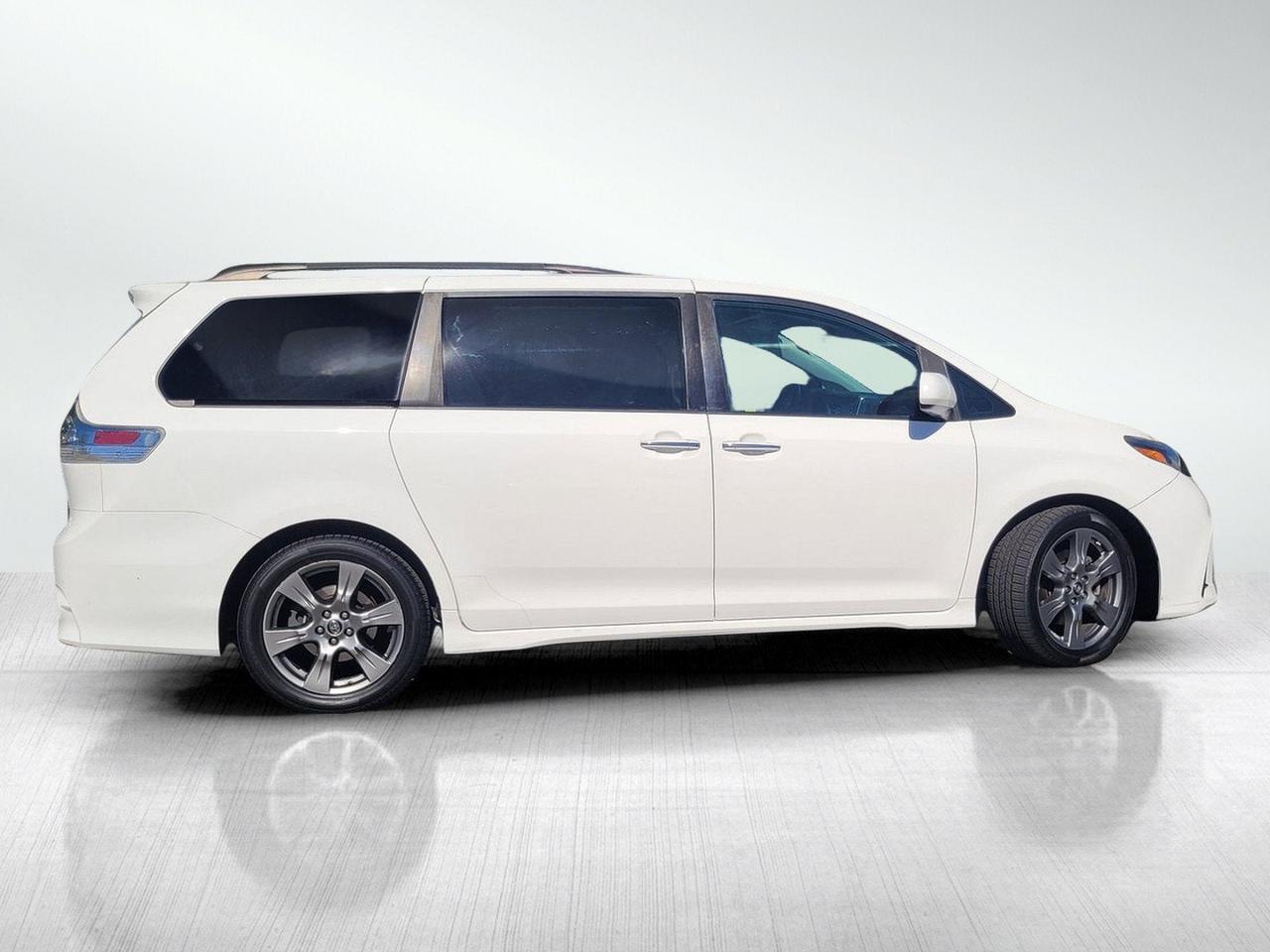 2019 Toyota SIENNA SE PREMIUM Roseville CA