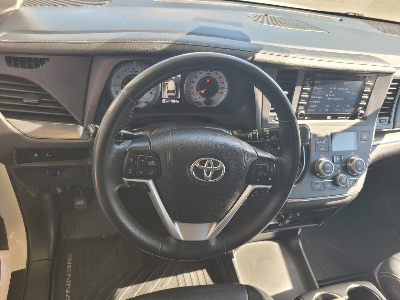 2019 Toyota SIENNA SE PREMIUM Roseville CA