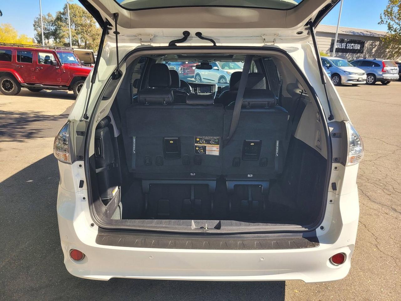 2019 Toyota SIENNA SE PREMIUM Roseville CA