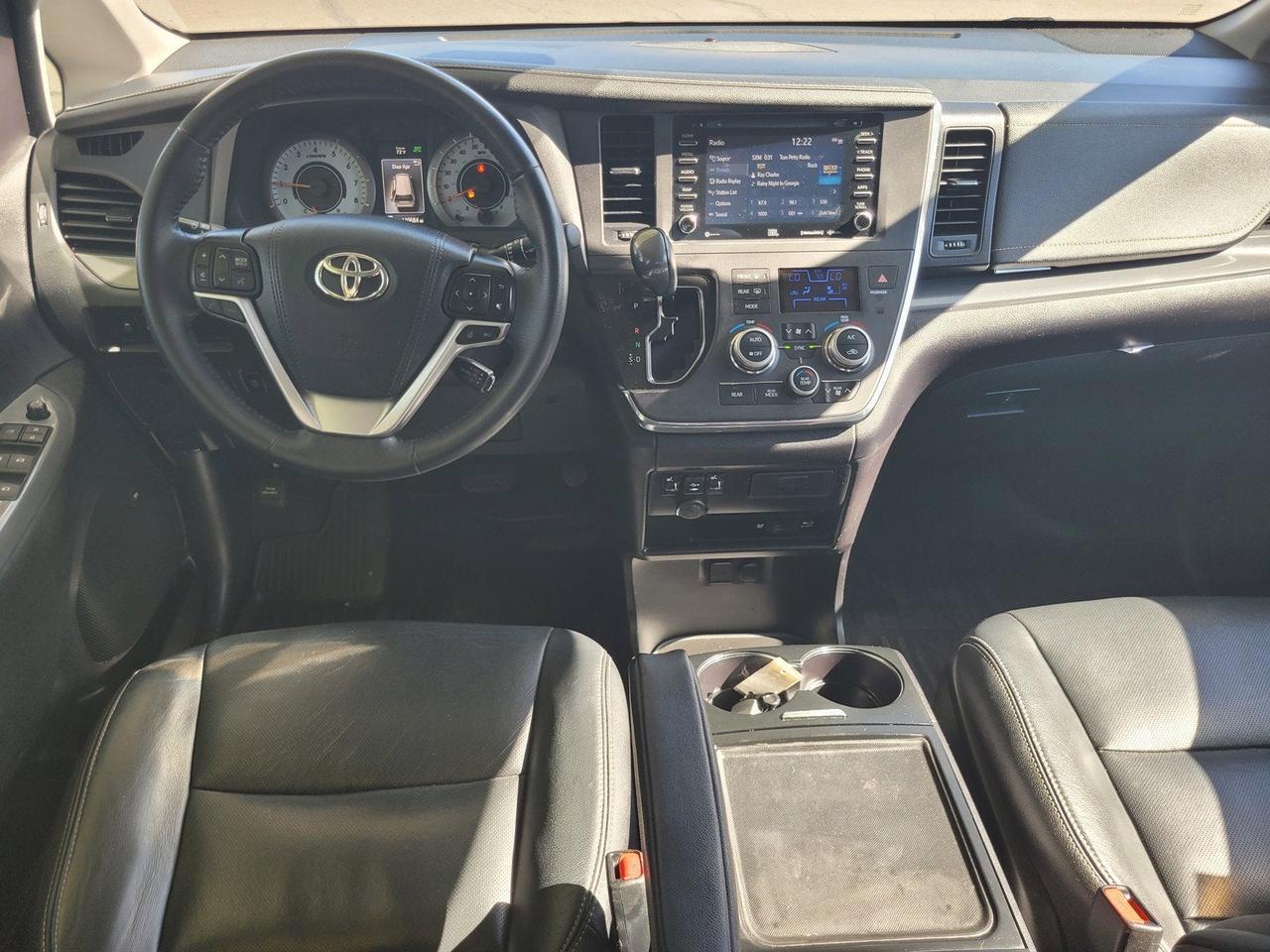 2019 Toyota SIENNA SE PREMIUM Roseville CA