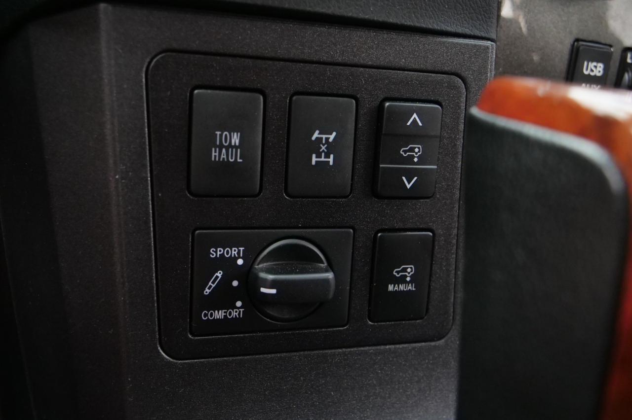 2019 Toyota Sequoia Platinum / 4WD / Rear Entertainment / Adaptive Suspension! Lincolnton NC