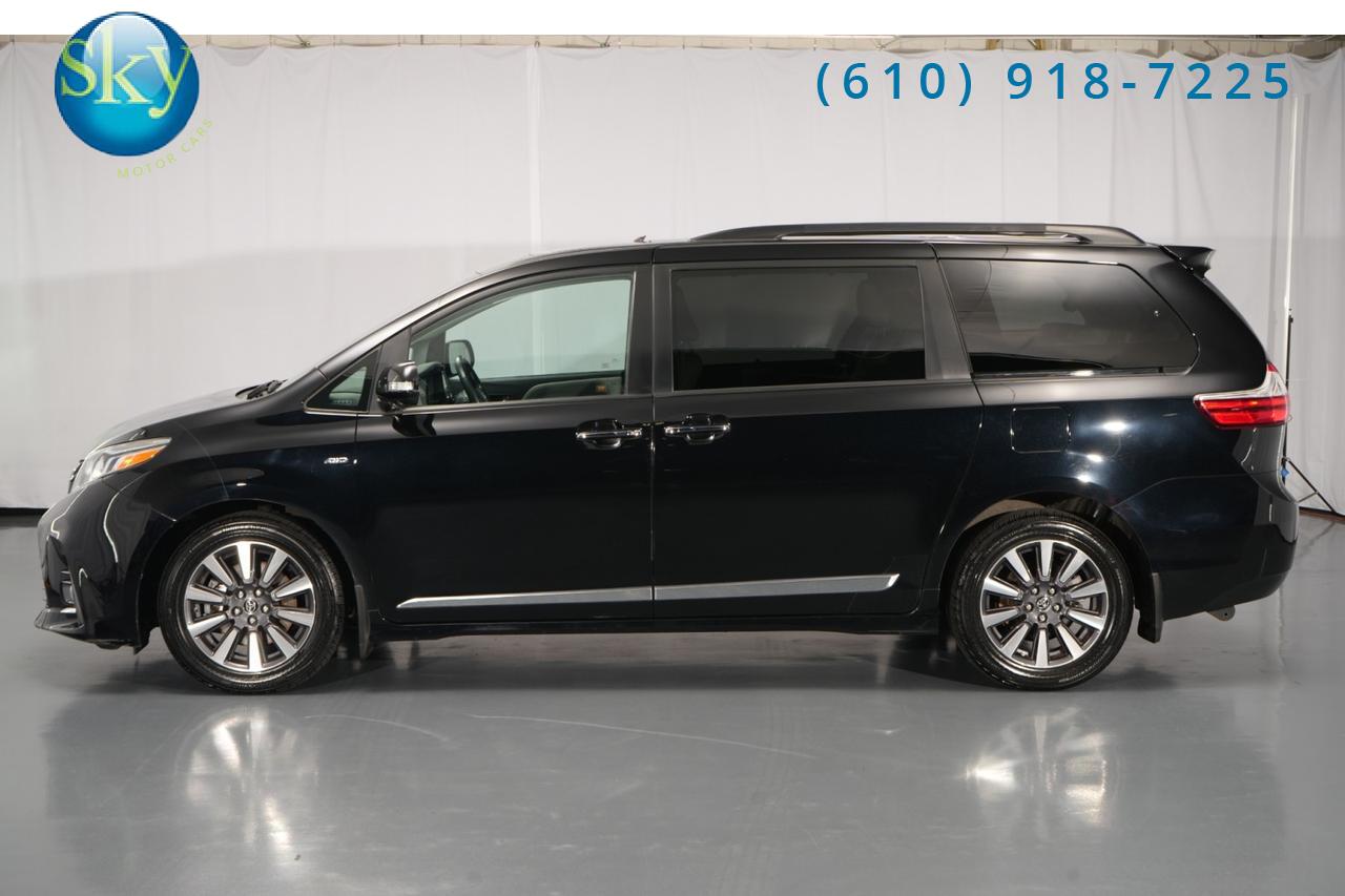 2019 Toyota Sienna AWD Limited Premium 7-PASSENGER REAR ENTERTAINMENT