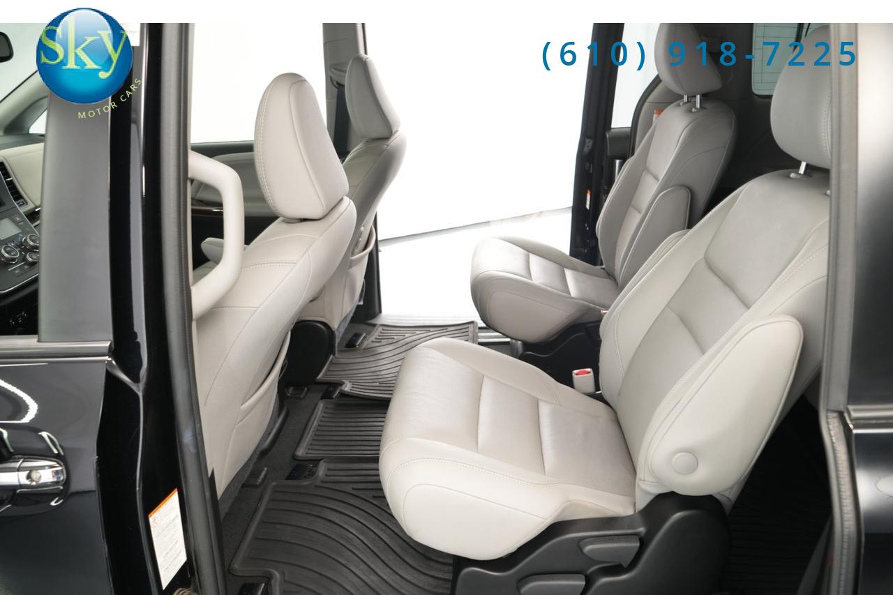 2019 Toyota Sienna AWD Limited Premium 7-PASSENGER REAR ENTERTAINMENT West Chester PA