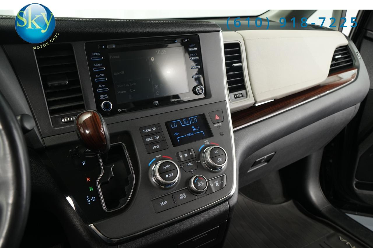 2019 Toyota Sienna AWD Limited Premium 7-PASSENGER REAR ENTERTAINMENT West Chester PA